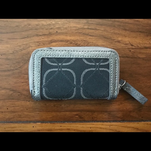 Authentic Nine West- Coin Purse - Picture 3 of 3